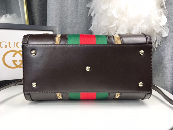 激安グッチバッグコピー角部分ディテール